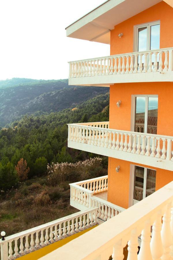 Hostel "Kraljica Snezna " Sutomore Luaran gambar