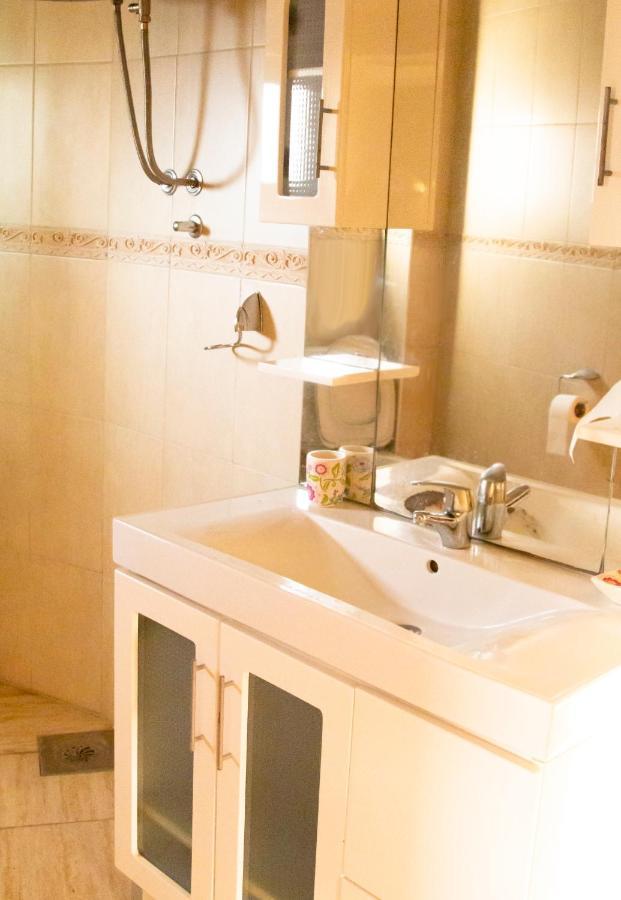 Hostel "Kraljica Snezna " Sutomore Luaran gambar